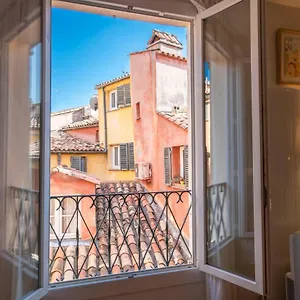 Spacious And Bright Flat Close To The : Heart Of Old Nice